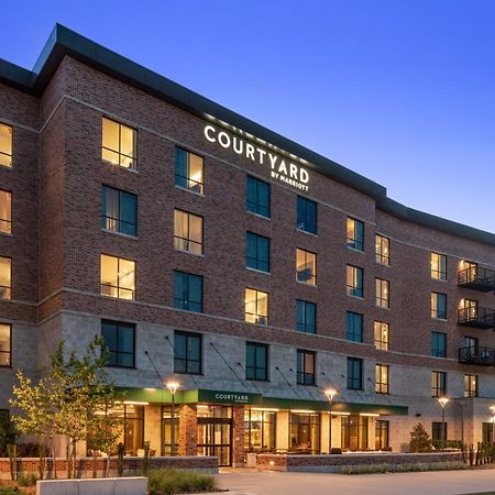 ホテル Courtyard By Marriott Houston Northeast エクステリア 写真