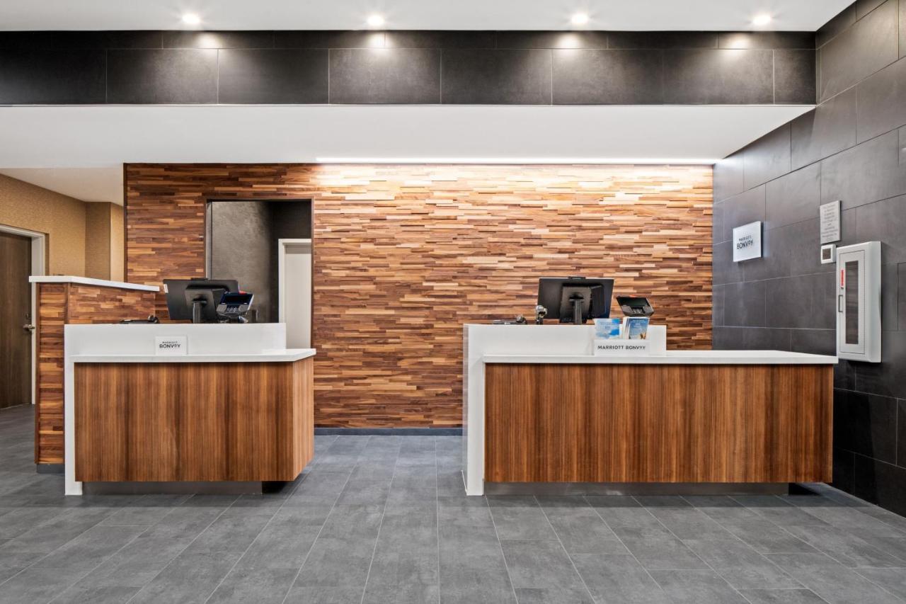 ホテル Courtyard By Marriott Houston Northeast エクステリア 写真