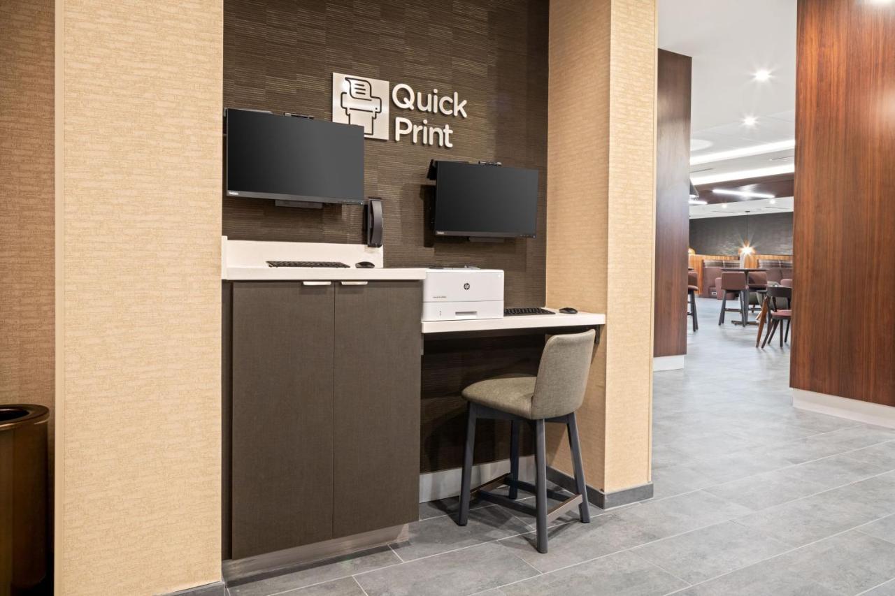 ホテル Courtyard By Marriott Houston Northeast エクステリア 写真